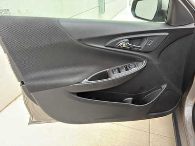 2024 Chevrolet Malibu, $18490. Photo 11