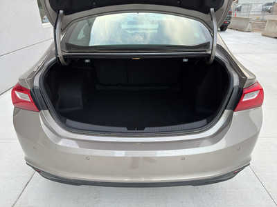 2024 Chevrolet Malibu, $18490. Photo 6