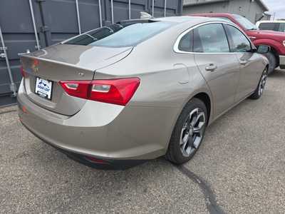 2024 Chevrolet Malibu, $18950. Photo 4