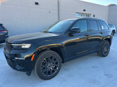 2025 Jeep Grand Cherokee, $65675. Photo 3