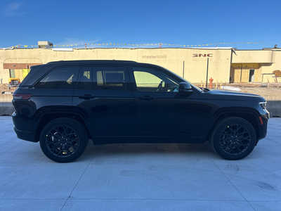 2025 Jeep Grand Cherokee, $65675. Photo 8