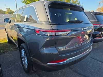 2025 Jeep Grand Cherokee, $45165. Photo 3