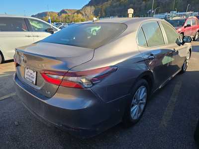 2022 Toyota Camry, $19990. Photo 3