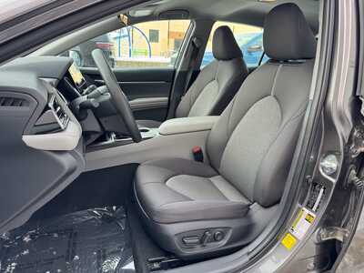 2022 Toyota Camry, $19990. Photo 9