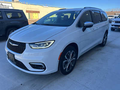 2026 Chrysler Pacifica, $55225. Photo 3