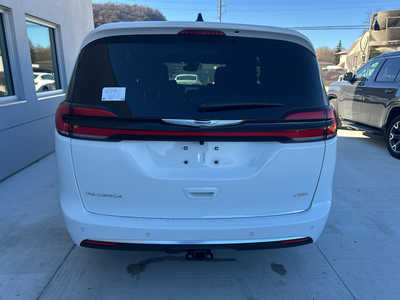 2026 Chrysler Pacifica, $55225. Photo 5