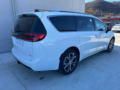 2026 Chrysler Pacifica, $55225. Photo 7