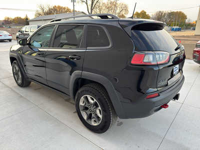 2020 Jeep Cherokee, $19490. Photo 4
