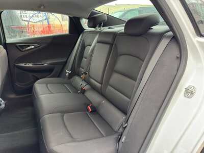 2024 Chevrolet Malibu, $18490. Photo 12