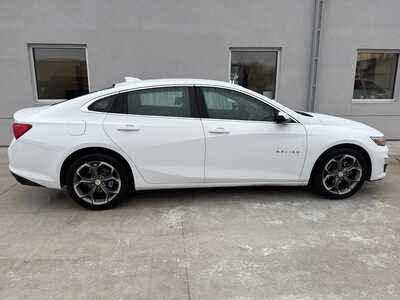 2024 Chevrolet Malibu, $18490. Photo 8