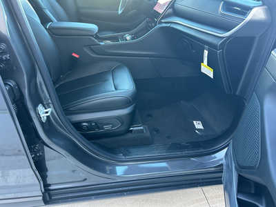 2025 Jeep Grand Cherokee L, $50330. Photo 11