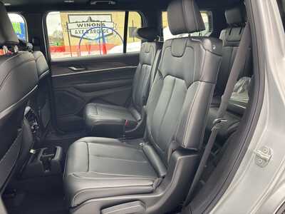 2025 Jeep Grand Cherokee L, $52330. Photo 11