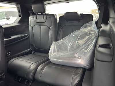 2025 Jeep Grand Cherokee L, $52330. Photo 12