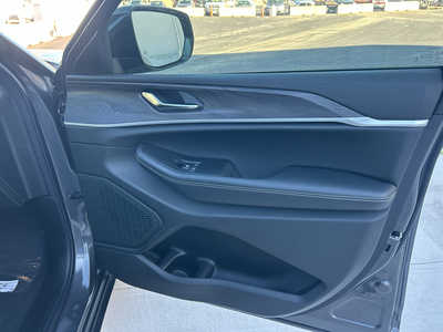 2025 Jeep Grand Cherokee L, $46605. Photo 11