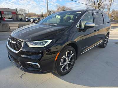 2026 Chrysler Pacifica, $57475. Photo 2