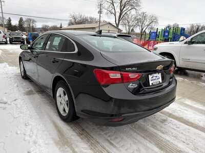 2024 Chevrolet Malibu, $18250. Photo 4