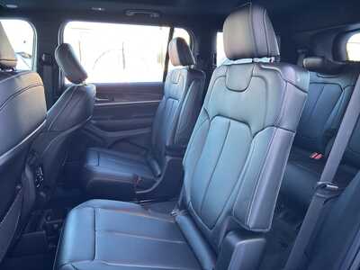 2025 Jeep Grand Cherokee L, $52330. Photo 12