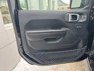 2020 Jeep Wrangler Unlimited, $25490. Photo 7