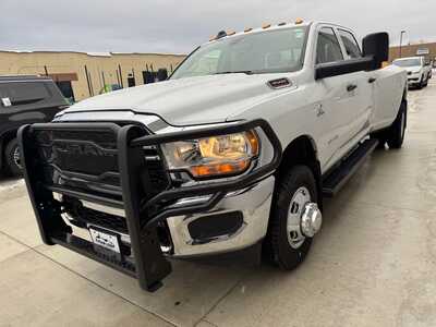 2020 RAM 3500 Crew Cab, $46490. Photo 3