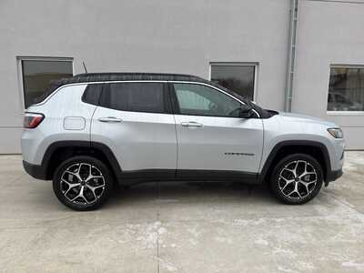 2026 Jeep Compass, $33480. Photo 8