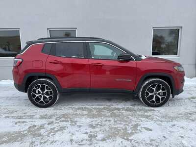 2026 Jeep Compass, $32885. Photo 2