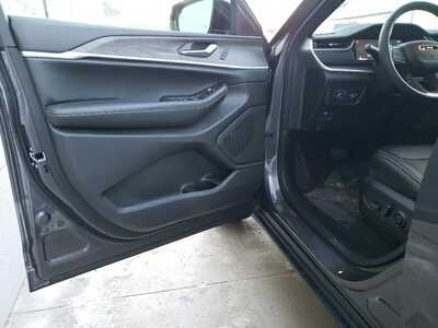 2025 Jeep Grand Cherokee, $50480. Photo 11