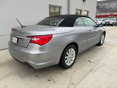 2013 Chrysler 200, $9990. Photo 7