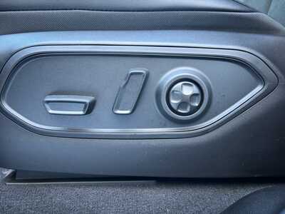 2025 Jeep Grand Cherokee, $41475. Photo 10