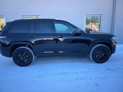 2025 Jeep Grand Cherokee, $41475. Photo 7