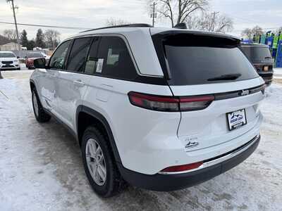 2025 Jeep Grand Cherokee, $38320. Photo 4