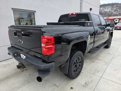 2017 Chevrolet 2500 Crew Cab, $33990. Photo 6
