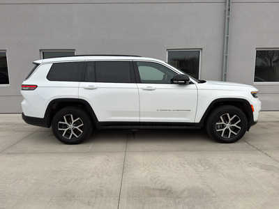 2024 Jeep Grand Cherokee L, $40990. Photo 2
