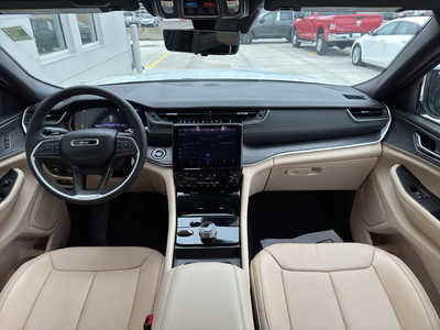 2024 Jeep Grand Cherokee L, $40990. Photo 3