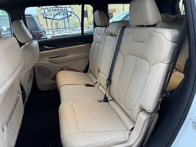 2024 Jeep Grand Cherokee L, $36850. Photo 12