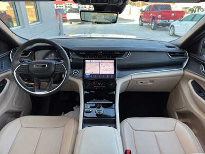 2024 Jeep Grand Cherokee L, $36850. Photo 3