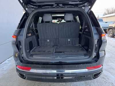 2024 Jeep Grand Cherokee L, $43850. Photo 6