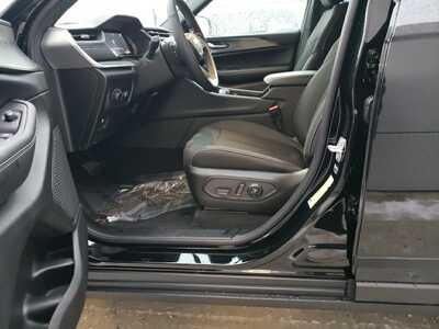 2025 Jeep Grand Cherokee, $40915. Photo 10