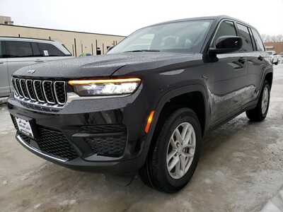 2025 Jeep Grand Cherokee, $40915. Photo 3