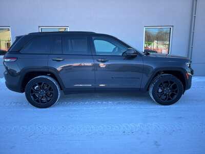 2025 Jeep Grand Cherokee, $50480. Photo 7