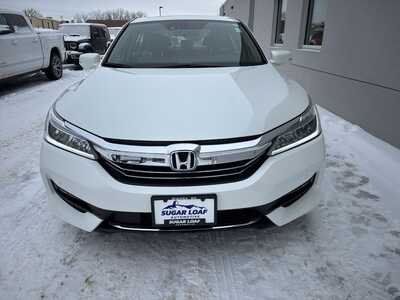 2017 Honda Accord, $16990. Photo 2