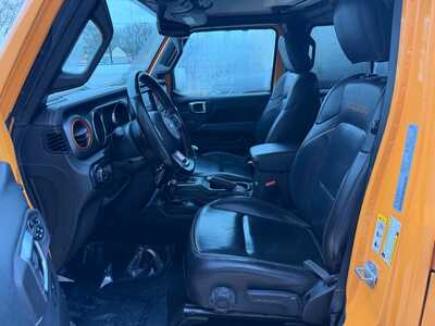 2021 Jeep Gladiator, $29990. Photo 10