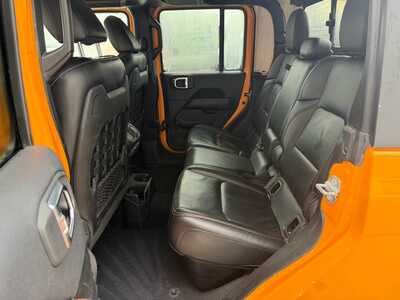 2021 Jeep Gladiator, $29990. Photo 12