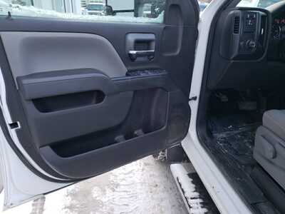 2018 Chevrolet 3500 Crew Cab, $34990. Photo 11