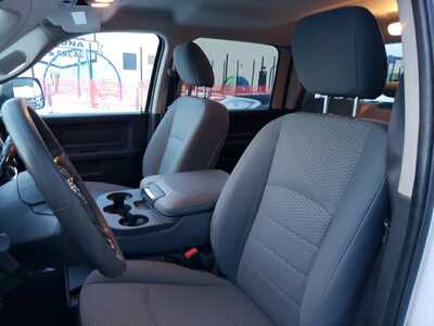 2018 RAM 3500 Crew Cab, $35990. Photo 10