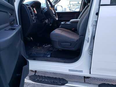 2018 RAM 3500 Crew Cab, $35990. Photo 12