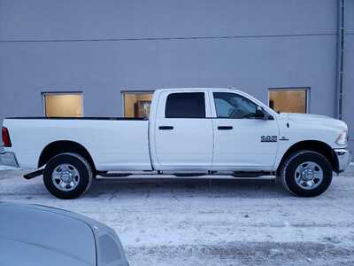 2018 RAM 3500 Crew Cab, $35990. Photo 8