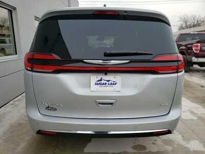 2026 Chrysler Pacifica, $46000. Photo 5