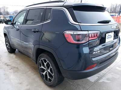2026 Jeep Compass, $33705. Photo 4