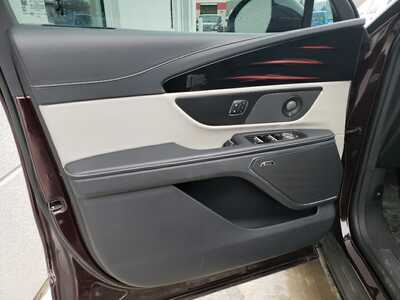 2024 Lincoln Nautilus, $47650. Photo 10