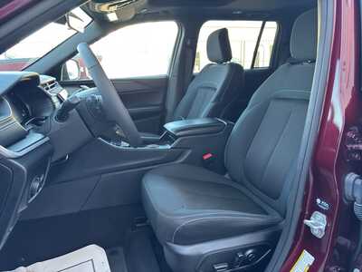 2025 Jeep Grand Cherokee, $32250. Photo 9